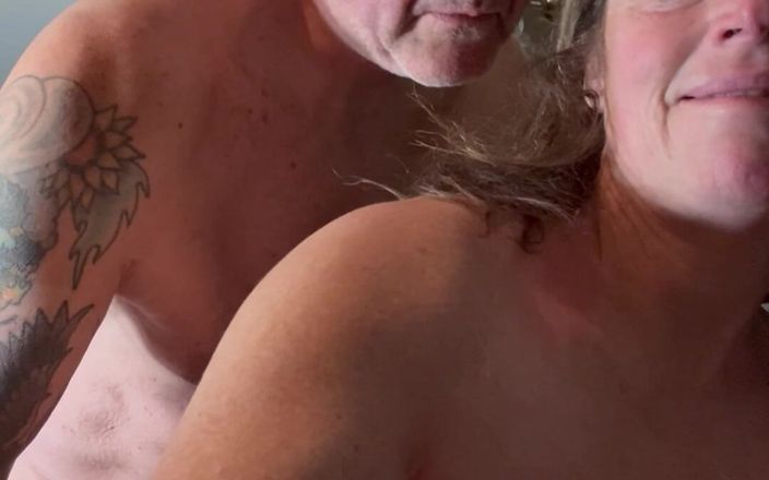 Bonewizzard69: Ella no puede evitarla, boca sucia, gran puta hermosa