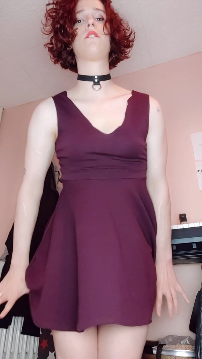 Melodyfluffington: Melody रंडी अपने डिल्डो और प्लग के साथ बाहर निकलती है