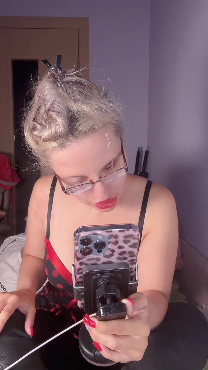 FinDom Goaldigger: Tu ne peux pas t’empêcher de penser à Findom Goaldigger