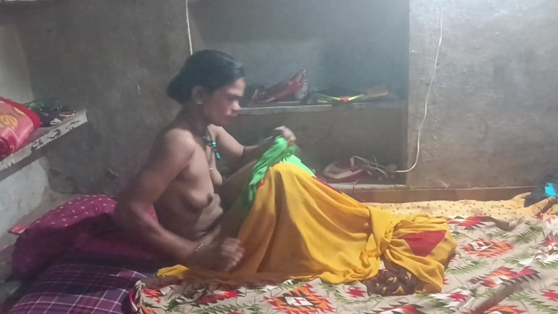 Hsar9898: Desi Bengali Hot Bhabi