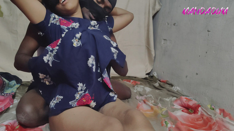 Mandadum: Una matrigna di villaggio è sola a casa sua