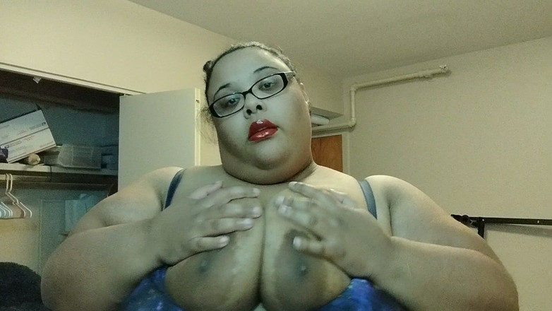 Jessica pigslut: Líbí se ti moje velká prsa?