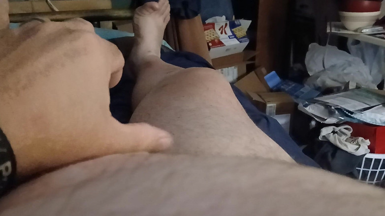 Gaydaddy2021: Neues sperma-video mit vibrierendem dildo in meinem arsch