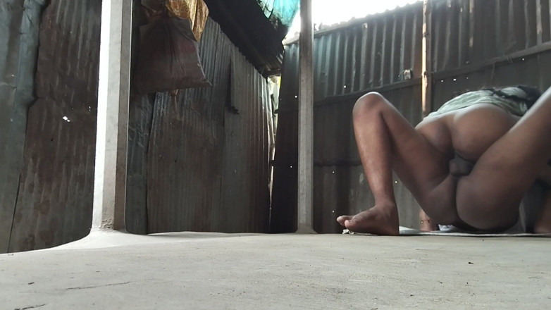 Boneshaker: Desi Local Bhabhi i Devar gorące seks na świeżym powietrzu wideo