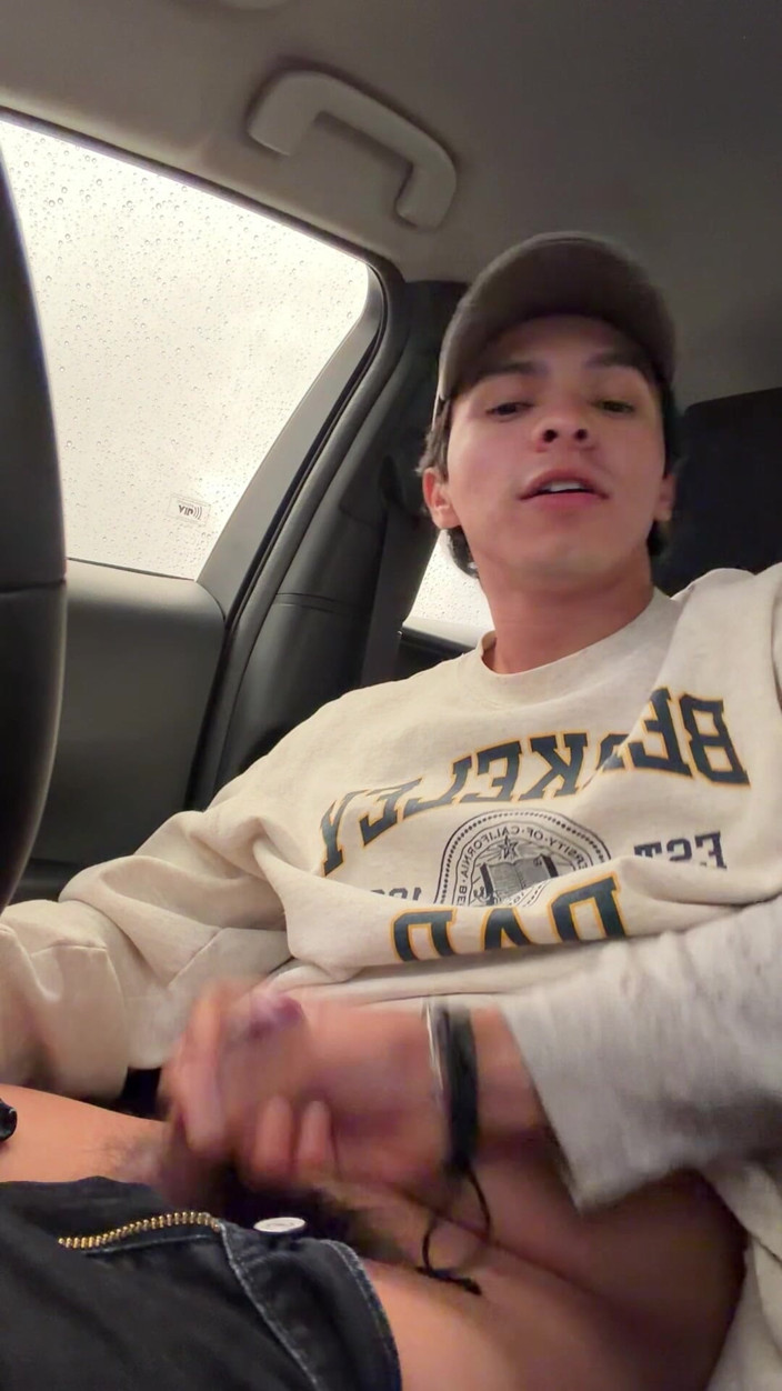 joanraay: I Was Jerking off in My Car When This Guy...