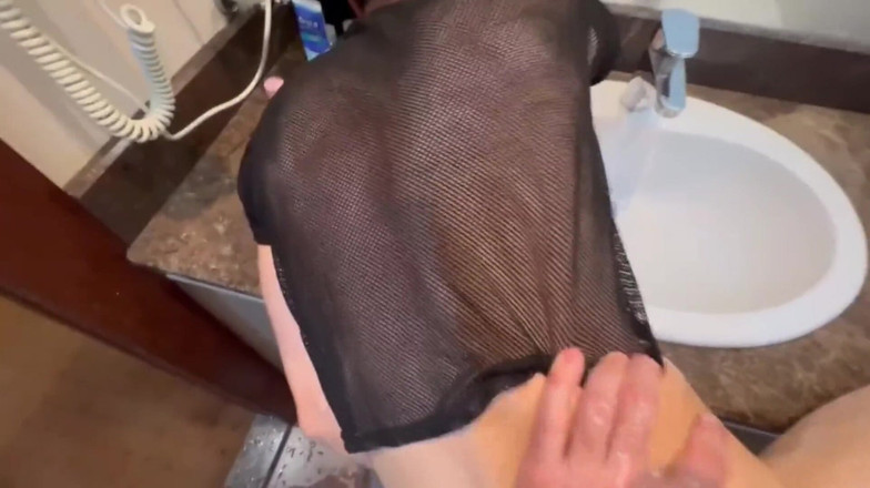 ViliSari: Un garçon affamé de bite a besoin de semence