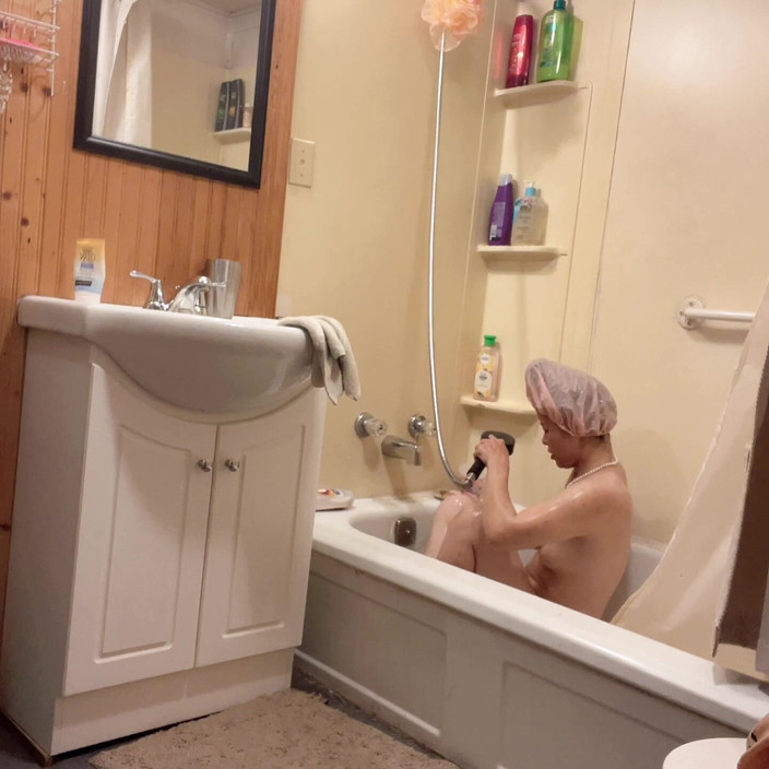 sweethanajapanese: So Hot Today Then Shower