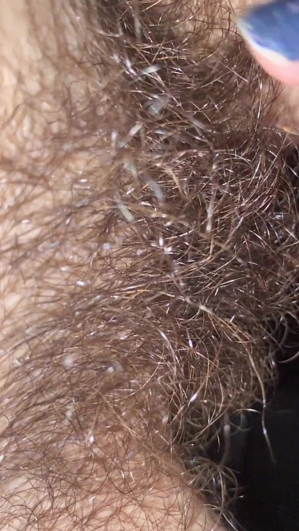 Cuteblonde666: Hairy pussy closeup