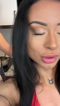 Femdom podcast vaření, čištění, kopání