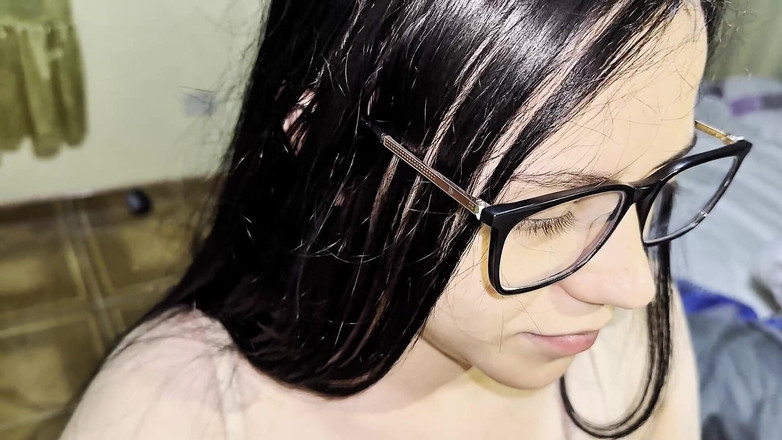 Crisanto999: Ela Chegou Na Casa Da Minha Meia-prima E Está Sozinha...