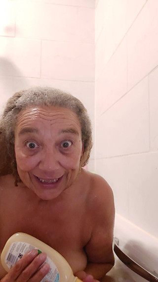 blackberrymilf: Banyo Zamanı