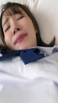 她忍受着她从未选择过的东西