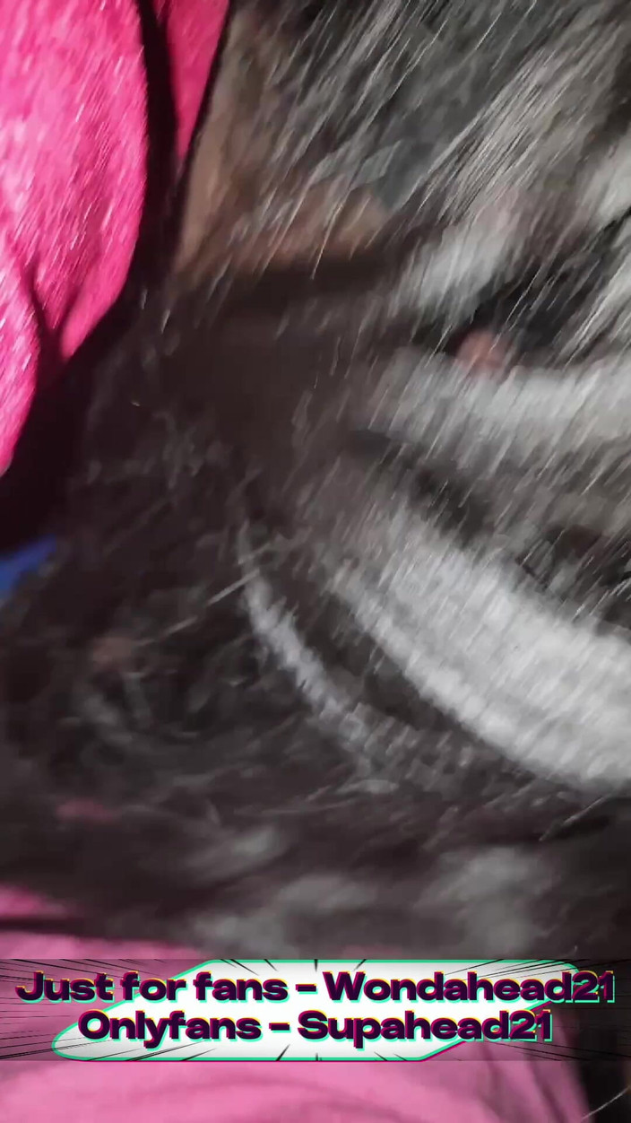 Wondahead21: Seksowny przystanek autobusowy 🚌 Sagger wciągnięty - tylko dla fanów Wondahead21