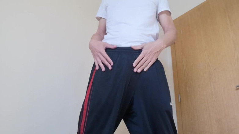 Rafael Torreano: Sexy chlap se svléká, naplácá si a honí si