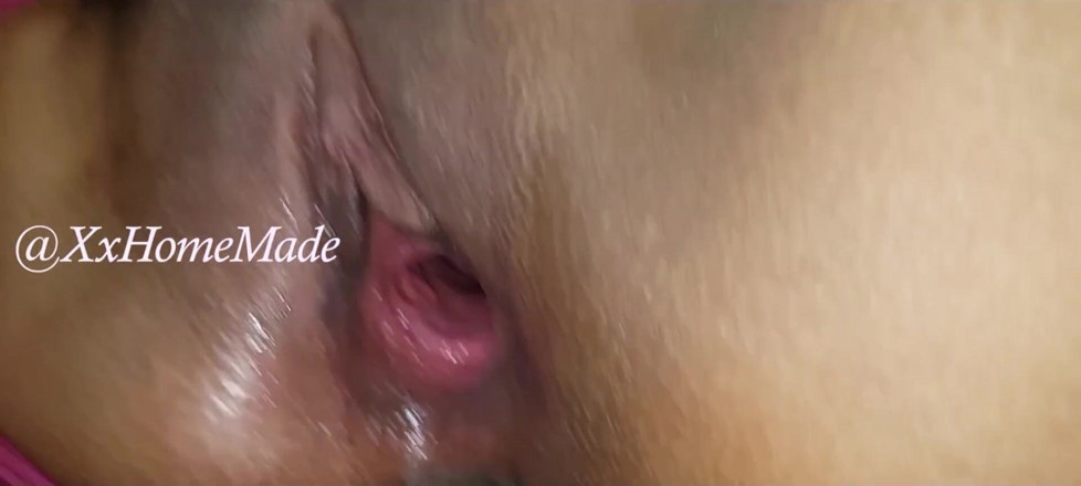 XxHomeMade: Pegang rambutku! Gadis remaja nakal ini suka banget memeknya dientot...