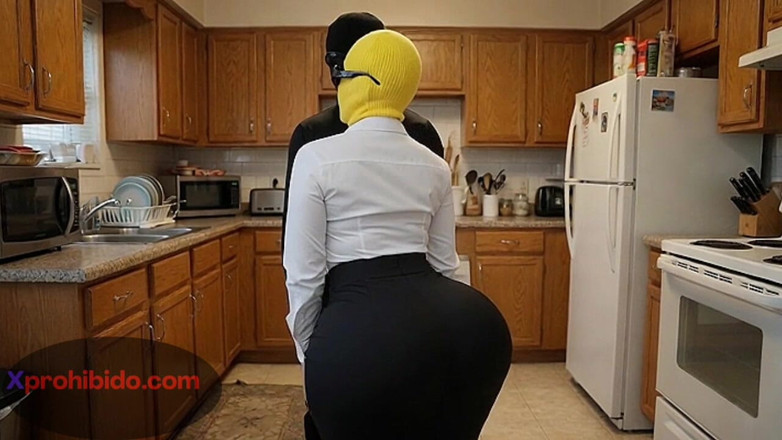 Xprohibidox1: Petite Big Ass Girl Shaking It in the Bedroom