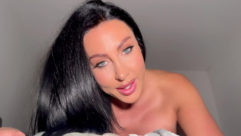 Mila Amora: Чоловік цнотливості змушений дивитися, як дружина трахає великий чорний член Альфа