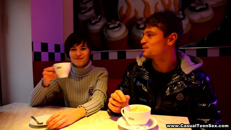 Casual Teen Sex: Příležitostný sex po kávě