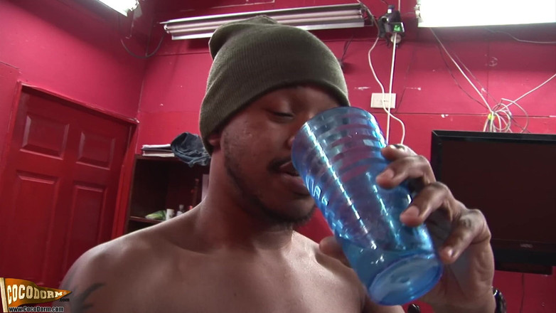 CocoDorm: Breion Diamond ve David Hampton ve Kristian Dawawan ve Rasheed...