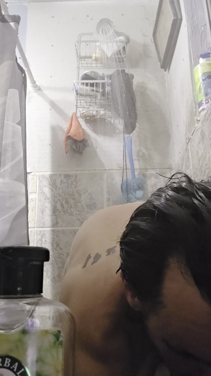 You wish I was: Douchetijd