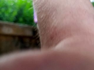 Olisa: 在运动期间在户外射精