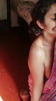 Ich zeigte hausmädchen ein sexvideo und ihre muschi war nass teil 4