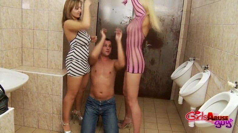 GirlsAbuseGuys: Toilet Salah