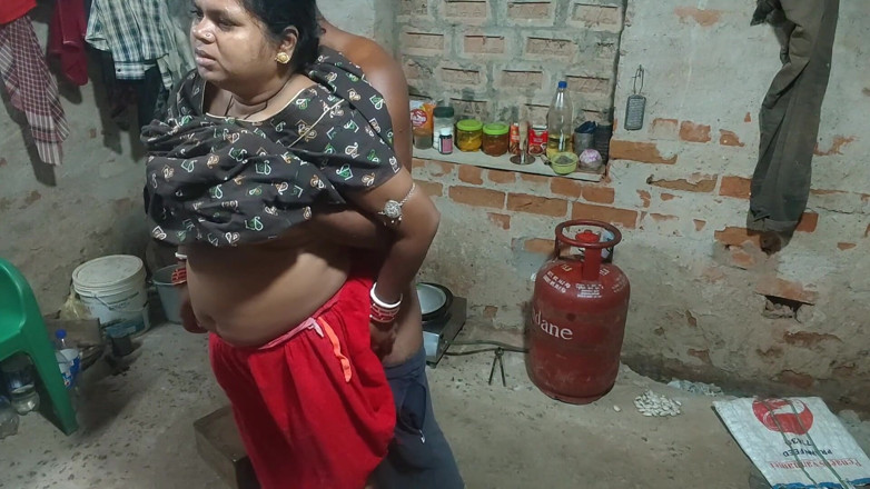 Raju Raju: Left Naked in the Kitchen Room