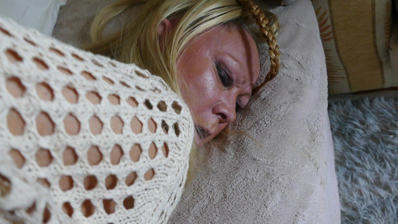 Natalie K: Joc de roluri futându-mă din spate și pe la spate, cu...