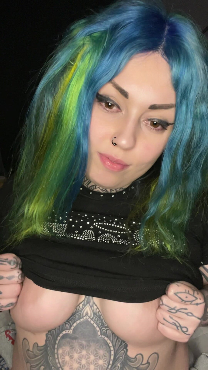 Miss Valentina: La puta Ahegao de papá