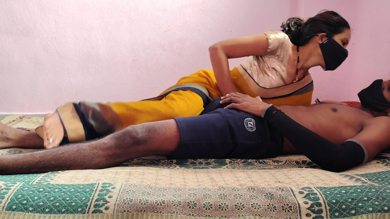 Viralcouple76: Hot Indian Couple Fuck on Bed