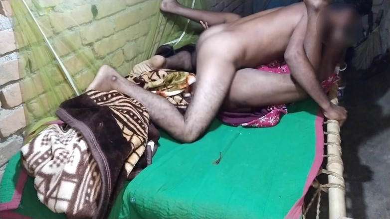 Pumi: देसी villge पत्नी बालों वाली चूत fhuk