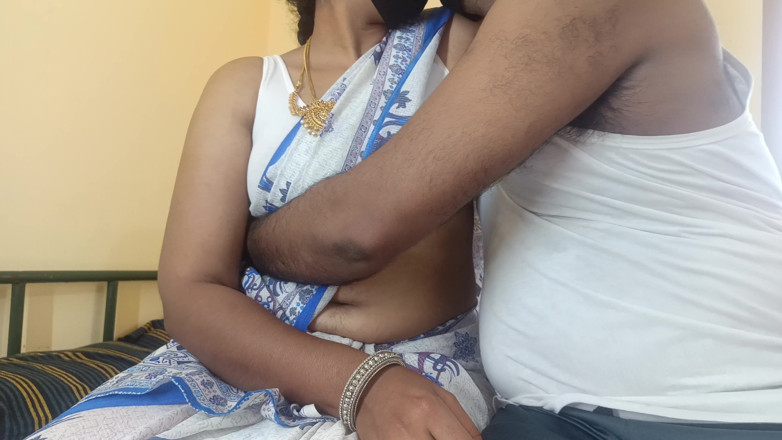 Pushpa studio: ホットなファックを楽しむ夫婦