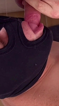 His First Gloryhole Experience Ends with a Massive 6-foot Cumshot