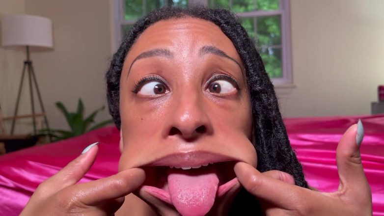 Pink Foxx: Ahegao pro velké černé péro