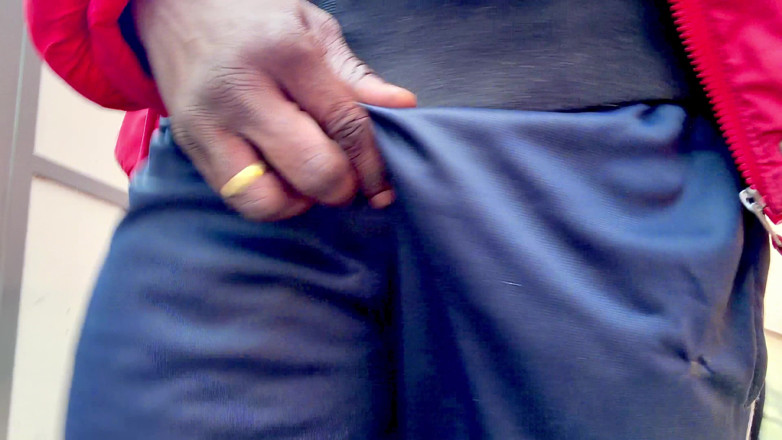 MrMagicDevil: Guarda Com'è Questo Che Si Sta Mostrando... Spudoratamente. E Me...