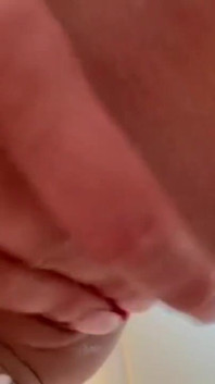 Housewife Monika Fox sucked directly in the kitchen