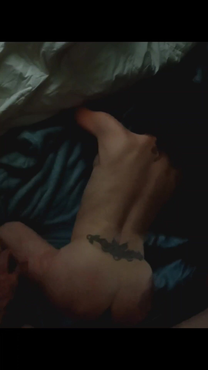 Pussy hound: Hermanastra folla, parte 2