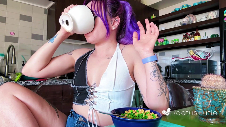 Kactus kutie: Đi tiểu trong nhà vệ sinh của tôi mug
