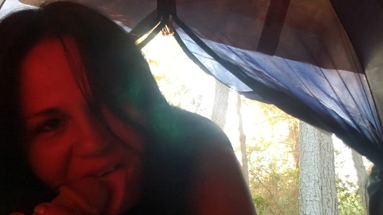 Riderqueen: BBW sucks dick outdoors