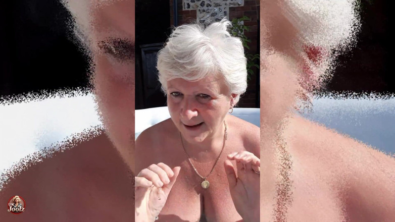 Uk Joolz: Lesbian Hot Tub Tit Fest!