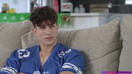 StepSiblings Caught: Února 2024 Chuť měsíce Theodora Den - S4: e7