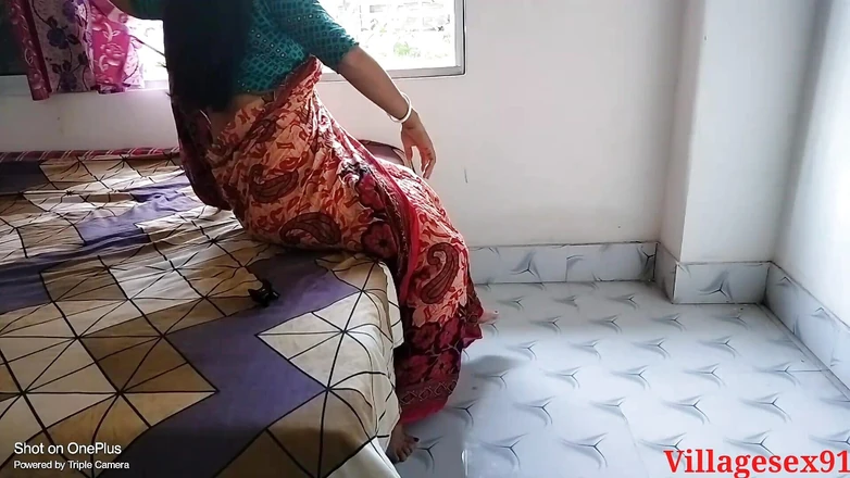 Villagesex91: Red Saree Fucking Hardly in Room