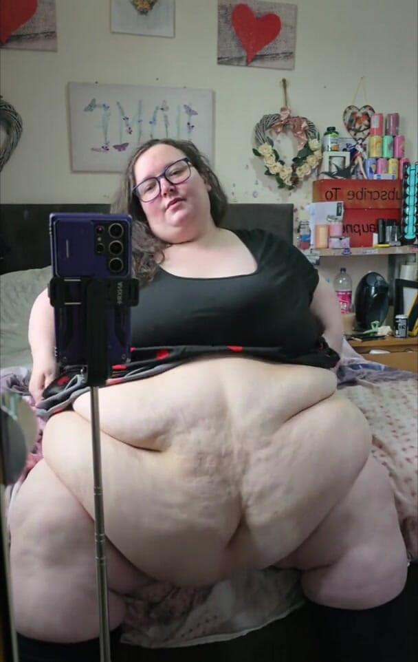 SSBBWLadyBrads: Femeie mare și frumoasă zeiță din buric
