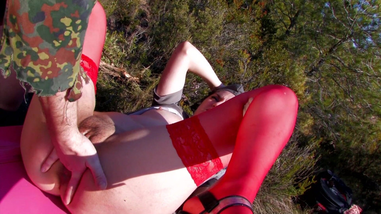 German amateur - 100% German hardcore videos: Hot army babe gets her big ass drilled outdoor