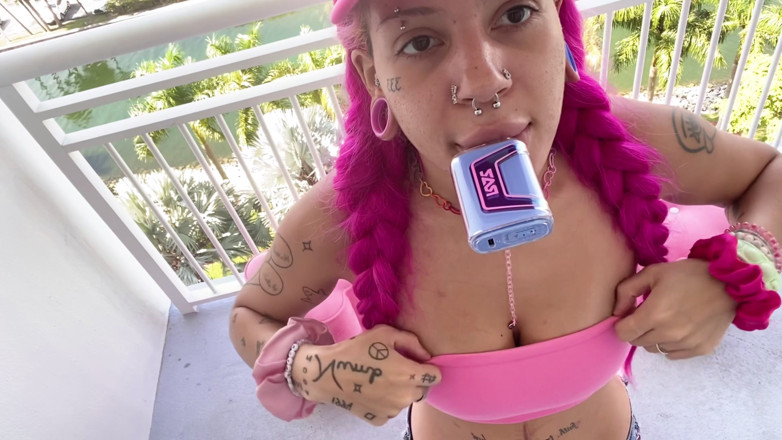 Nali Marie: Bimbo Vaping in Your Face Smoke Clouds Outdoors Balcony Vape