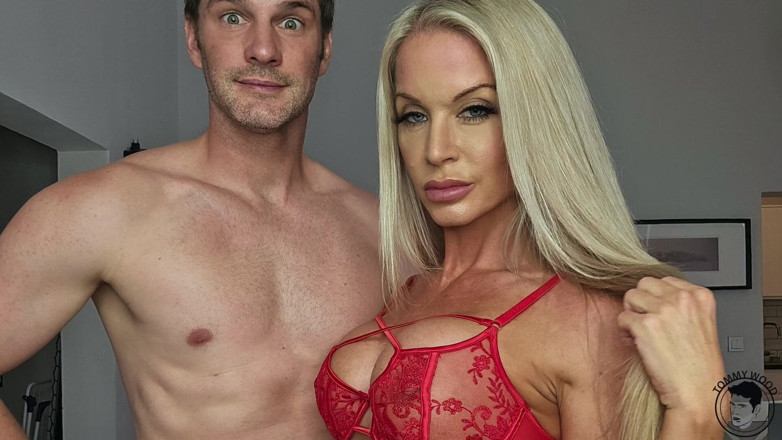 Tommy Wood XXX: 健康なミルフのミス・サリーが膣を精液で満たされる