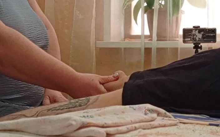 Zona901: Schwanz-wichsen und blowjob von einer freundin