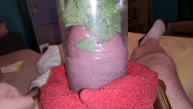 Monster_Meat_: Kopřivy a pumpování