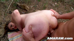 Amaraw: Awek blonde Cristal Bardzo menelan air mani dan berkongkek di...
